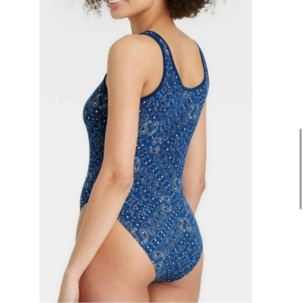 NWT Isaac Morris Blue Bandana Graphic Bodysuit
